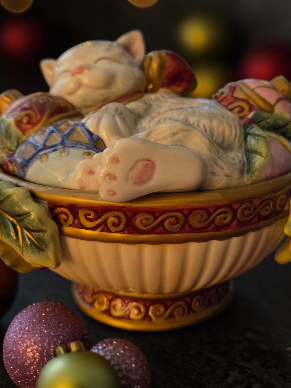 Fitz and Floyd Kitty Kringle Bowl With Lid